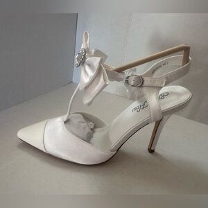 Mofri ShowHow - Women's High Heel Shoes, size 7